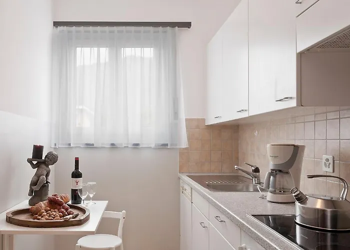 Large Suite-14 By Interhome Apartament *