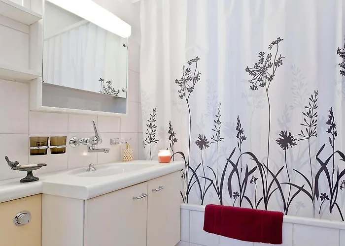 Apartament Large Suite-14 By Interhome